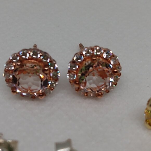 Bundle of earrings - Picture 4 of 7